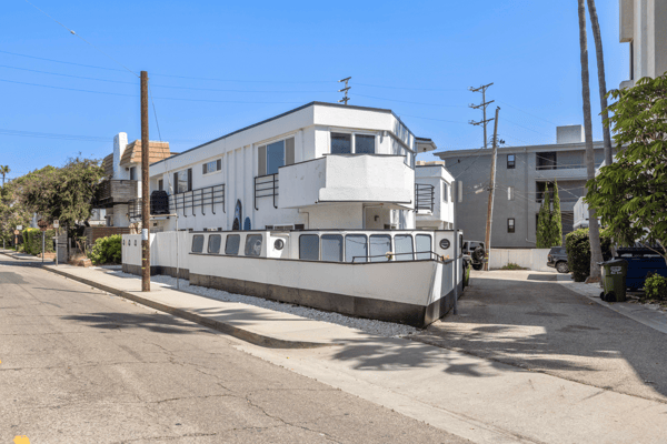 3906 Pacific Ave, Marina Del Rey, CA