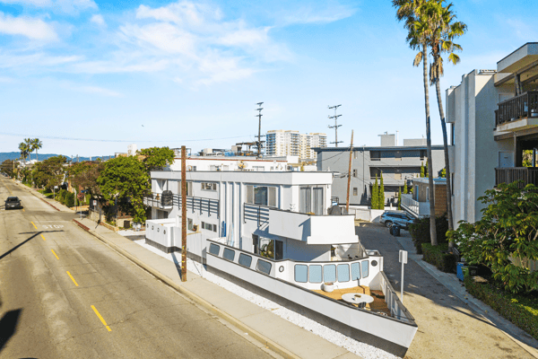 3906 Pacific Ave, Marina Del Rey, CA