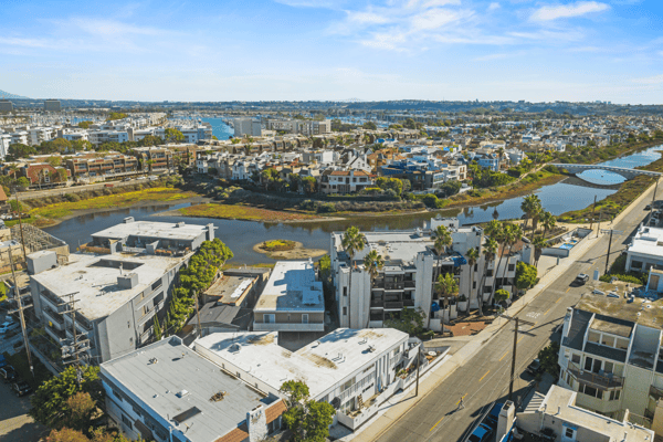 3906 Pacific Ave, Marina Del Rey, CA