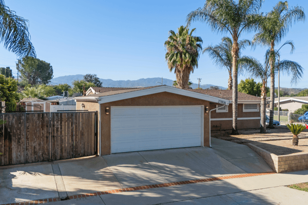 27836 Walnut Springs Ave, Santa Clarita, CA