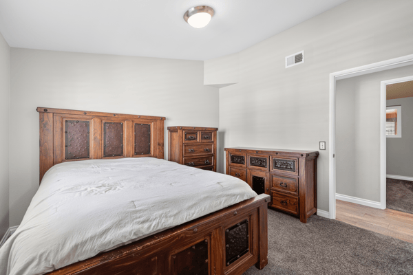 27836 Walnut Springs Ave, Santa Clarita, CA