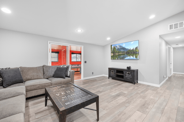 27836 Walnut Springs Ave, Santa Clarita, CA
