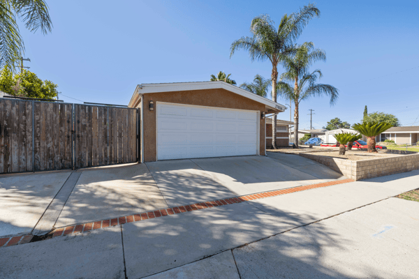27836 Walnut Springs Ave, Santa Clarita, CA