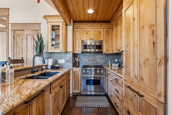 114 Lincoln Ave, Unit B, Breckenridge, CO