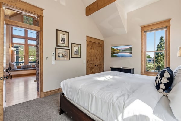 114 Lincoln Ave, Unit B, Breckenridge, CO