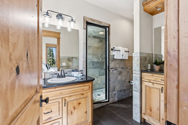 114 Lincoln Ave, Unit B, Breckenridge, CO