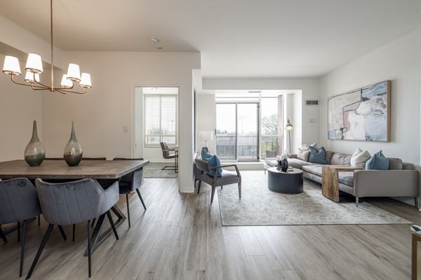 SPLIT TWO BEDROOM PLAN IN A BOUTIQUE BUILDING
