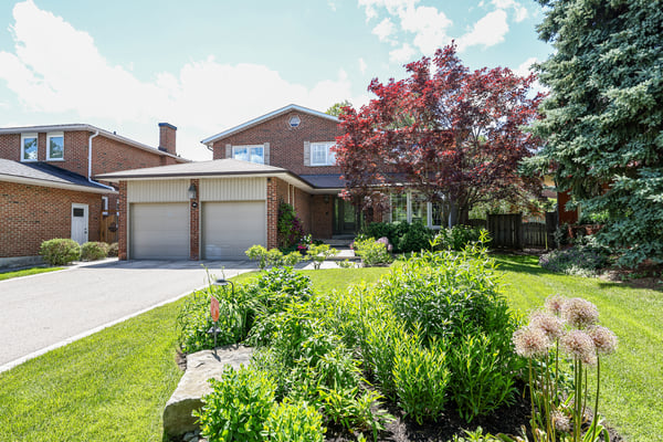 20 Carnegie Crescent, Toronto, ON