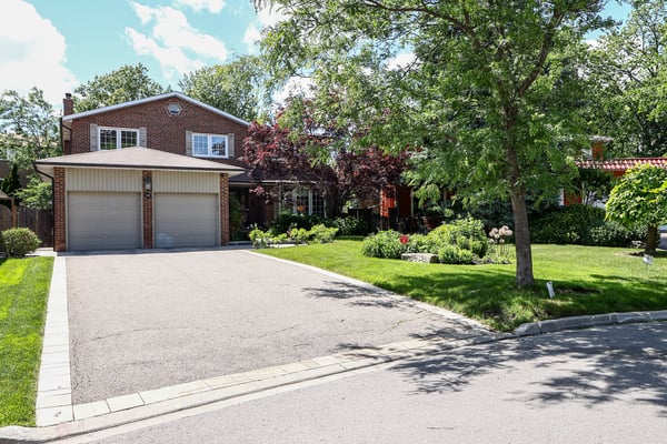 20 Carnegie Crescent, Toronto, ON