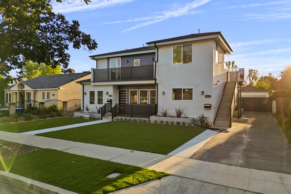 6051 Teesdale Ave, Valley Glen, CA