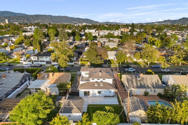 6051 Teesdale Ave, Valley Glen, CA