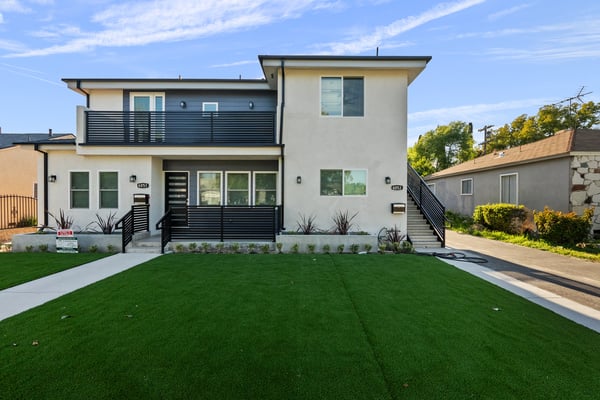 6051 Teesdale Ave, Valley Glen, CA