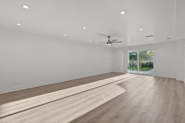 6051 Teesdale Ave, Valley Glen, CA