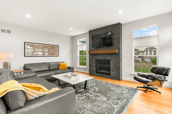 3037 Roan Hill Drive, Belleville, IL