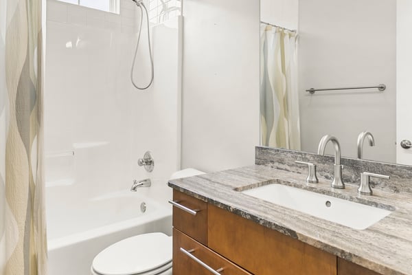 3037 Roan Hill Drive, Belleville, IL