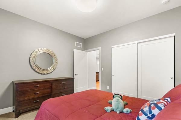 3037 Roan Hill Drive, Belleville, IL