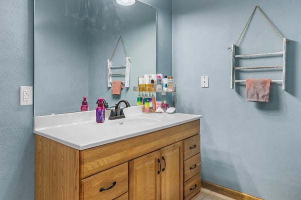 1125 Teal Drive, Red Bud, IL
