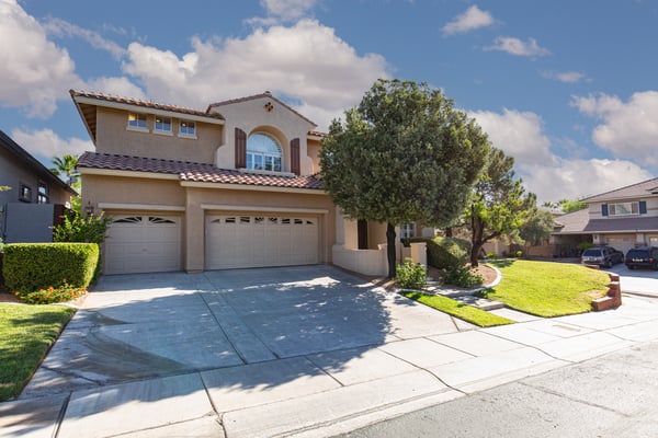 11000 Arbor Pine Ave, Las Vegas, NV
