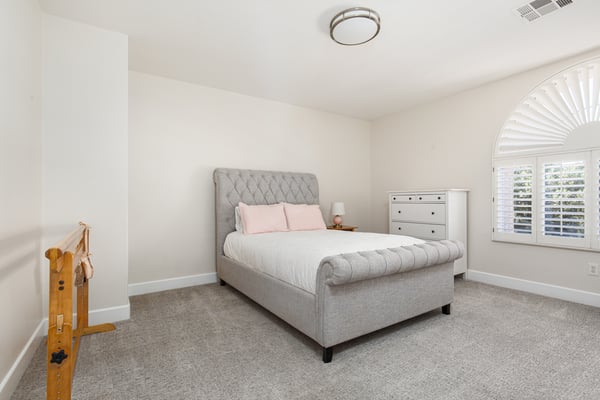 11000 Arbor Pine Ave, Las Vegas, NV