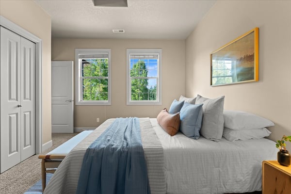 20685 S MONPANO OVERLOOK DR, Oregon City, OR