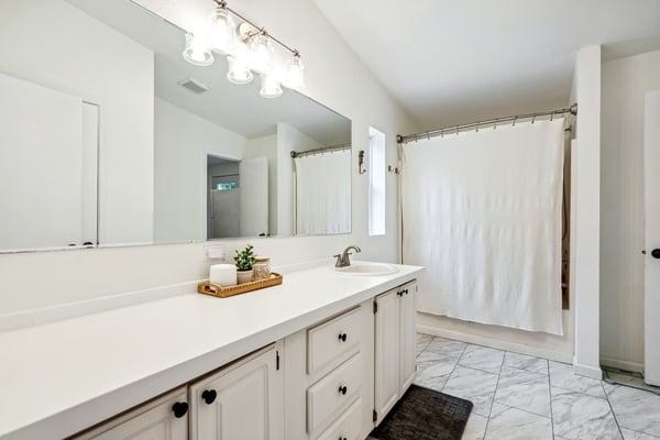 154 Lindsay Rd, Camano Island, WA