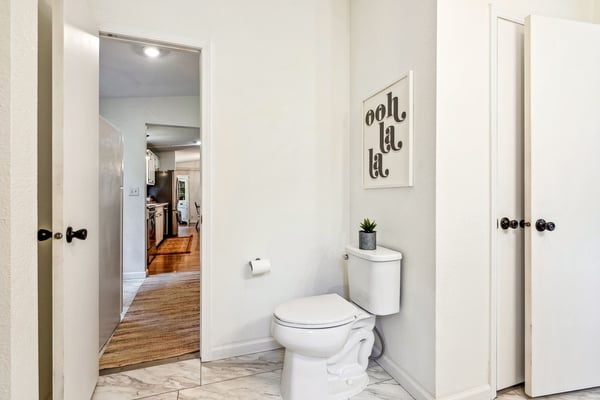 154 Lindsay Rd, Camano Island, WA