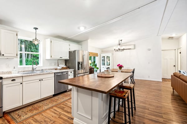 154 Lindsay Rd, Camano Island, WA