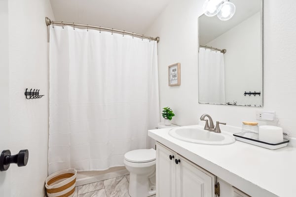 154 Lindsay Rd, Camano Island, WA