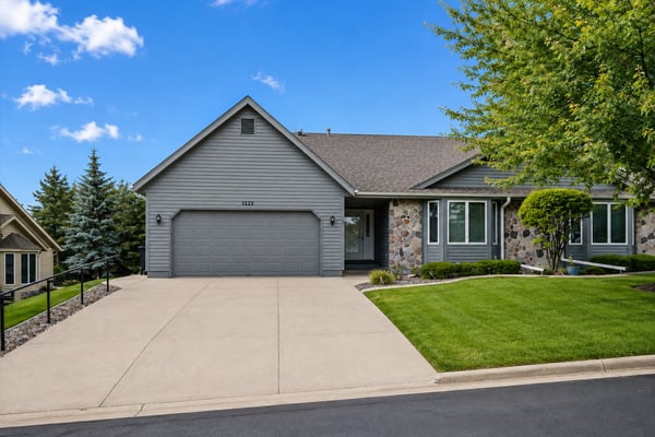 1222 Hidden Fields Dr, West Bend, WI