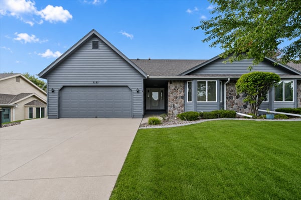 1222 Hidden Fields Dr, West Bend, WI
