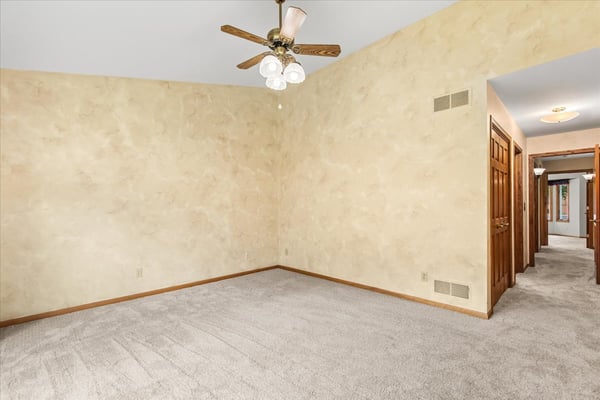 1222 Hidden Fields Dr, West Bend, WI