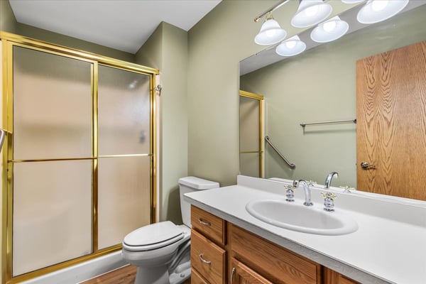 1222 Hidden Fields Dr, West Bend, WI