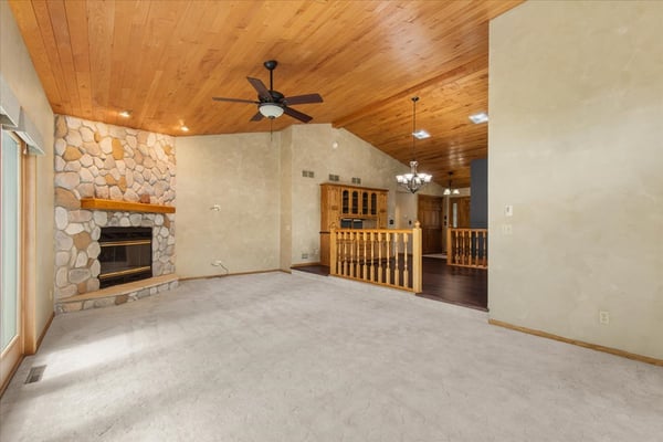 1222 Hidden Fields Dr, West Bend, WI