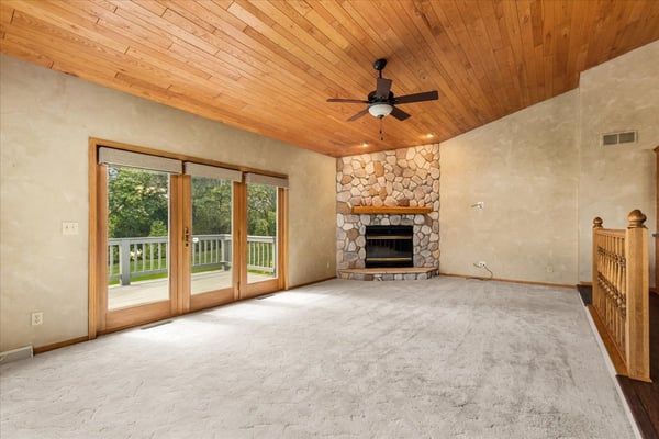 1222 Hidden Fields Dr, West Bend, WI