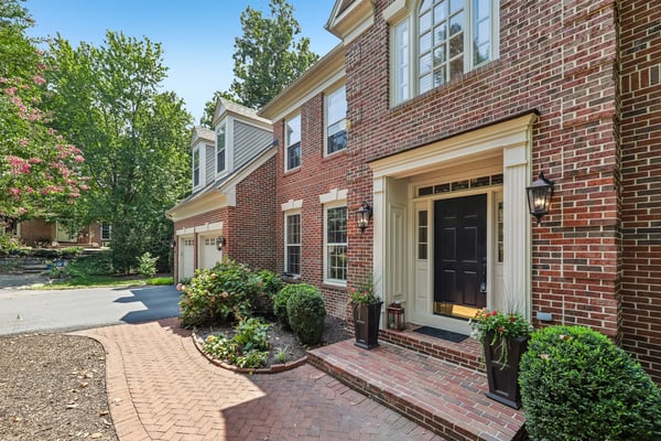 6409 Melstone Ct, Clifton, VA