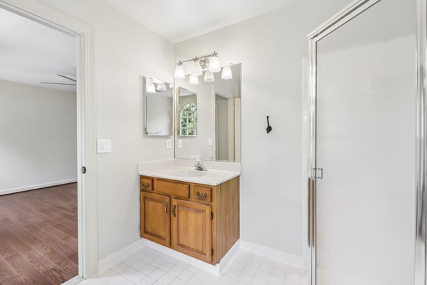 6409 Melstone Ct, Clifton, VA