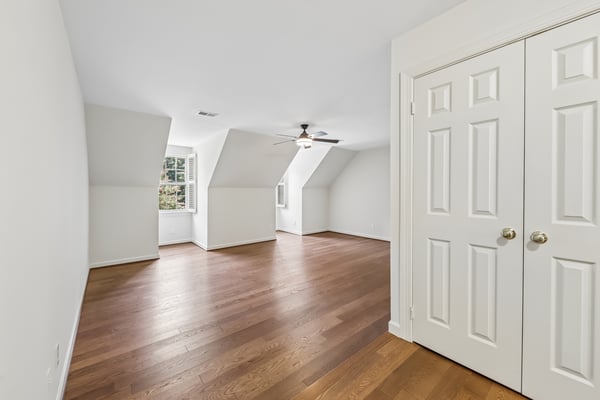 6409 Melstone Ct, Clifton, VA