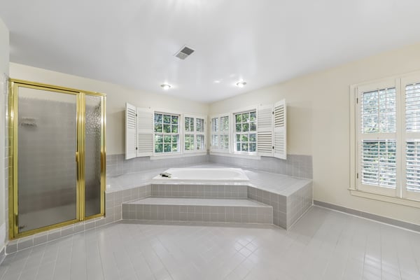 6409 Melstone Ct, Clifton, VA