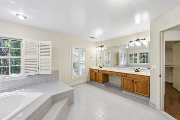 6409 Melstone Ct, Clifton, VA