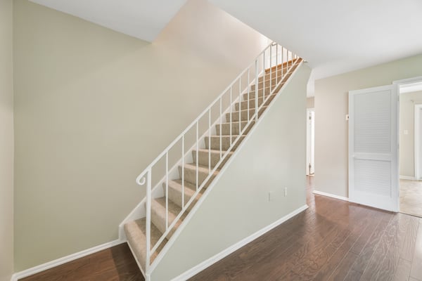 13151 Pavilion Ln, Fairfax, VA