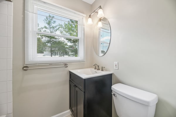 13151 Pavilion Ln, Fairfax, VA