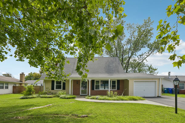 13151 Pavilion Ln, Fairfax, VA