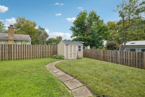 13151 Pavilion Ln, Fairfax, VA