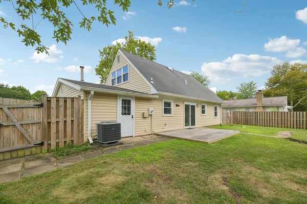 13151 Pavilion Ln, Fairfax, VA