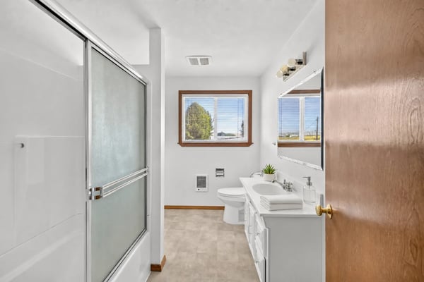 119501 W. McCreadie Rd., Prosser, WA