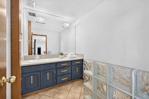 119501 W. McCreadie Rd., Prosser, WA