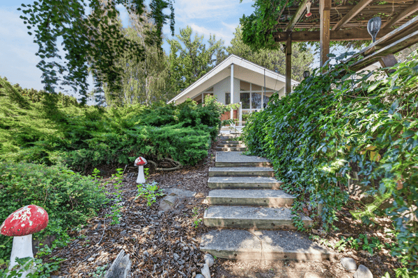 119501 W. McCreadie Rd., Prosser, WA