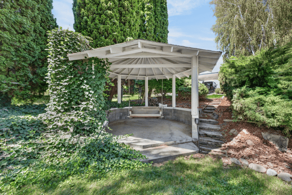 119501 W. McCreadie Rd., Prosser, WA