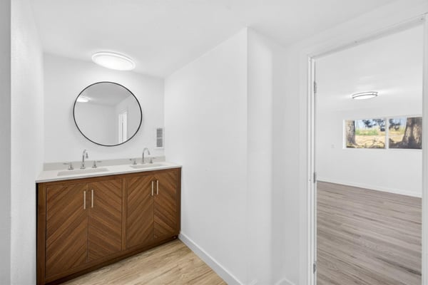 119501 W. McCreadie Rd., Prosser, WA
