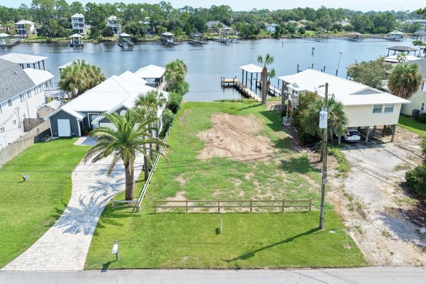 7304 S. Lagoon Drive, PANAMA CITY BEACH, FL